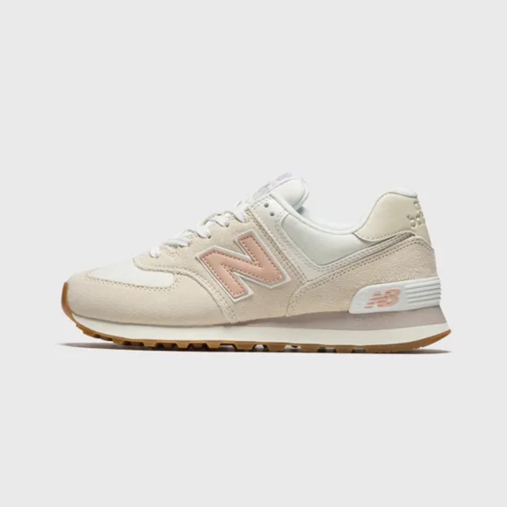 New Balance Womens 574 sneakers, size 8.5, beige
